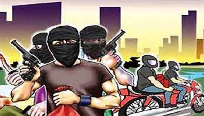 BREAKING : देवघर के मधुपुर HDFC बैंक में लाखों की डकैती