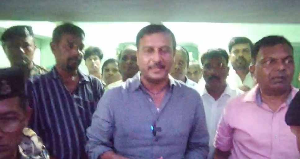 पश्चिम बंगाल पुलिस ने सुदेश महतो को कोटशिला जाने से रोका