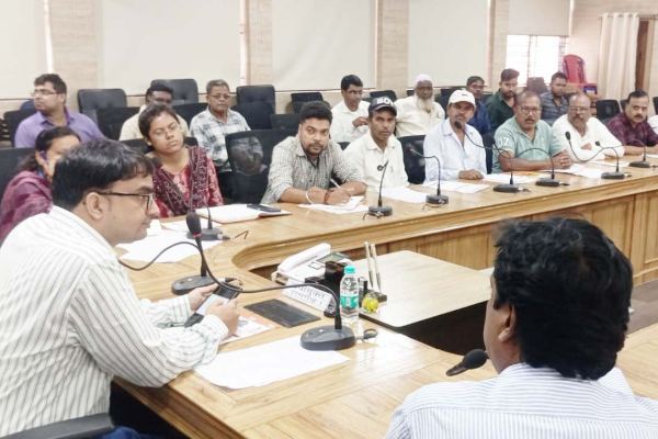 रामगढ़ : बिरसा प्रधानमंत्री फसल बीमा योजना के तहत उपायुक्त की अध्यक्षता में बैठक का आयोजन