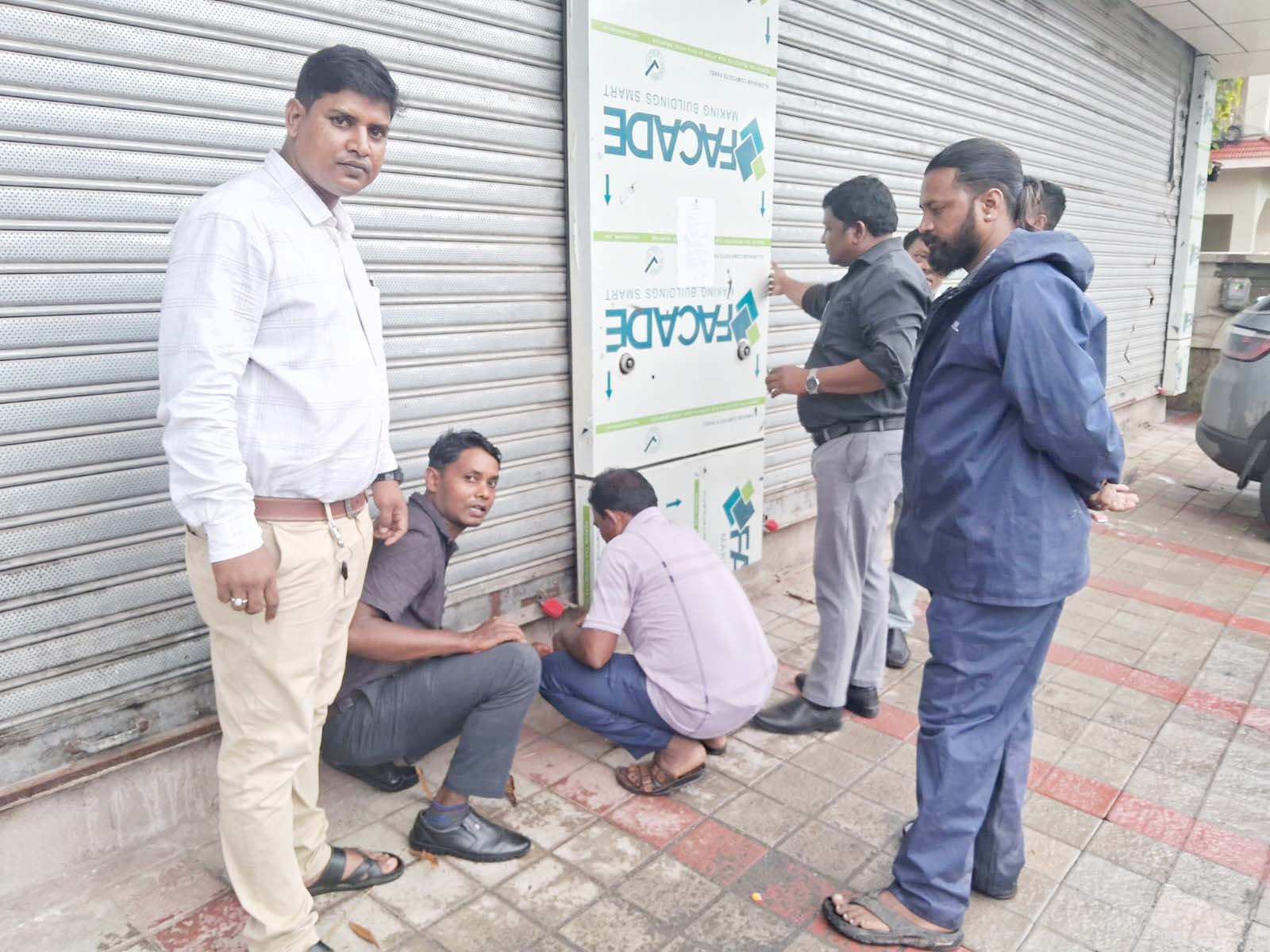 नगर निगम ने नियम तोड़कर बने भवन पर की बड़ी कार्रवाई, बिल्डिंग सील
