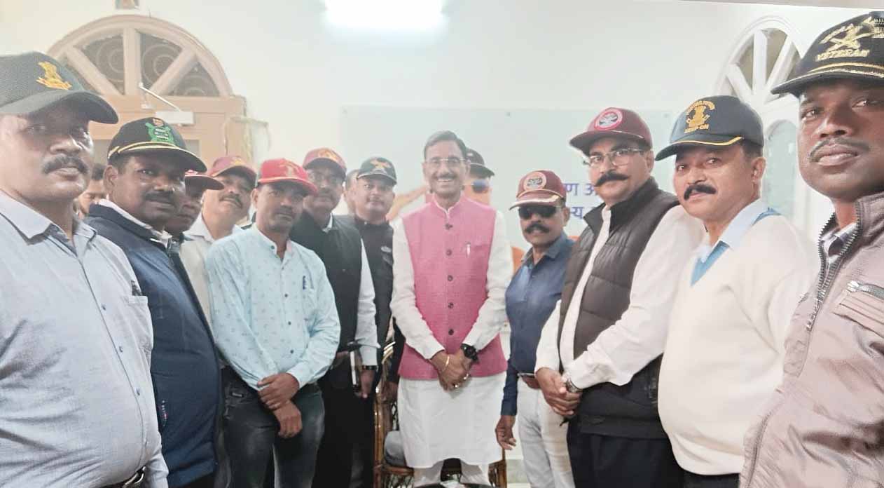 संजय सेठ से झारखंड वेटरन संगठन की मुलाकात, सैनिकों के हित में रखी 10 प्रमुख मांगें