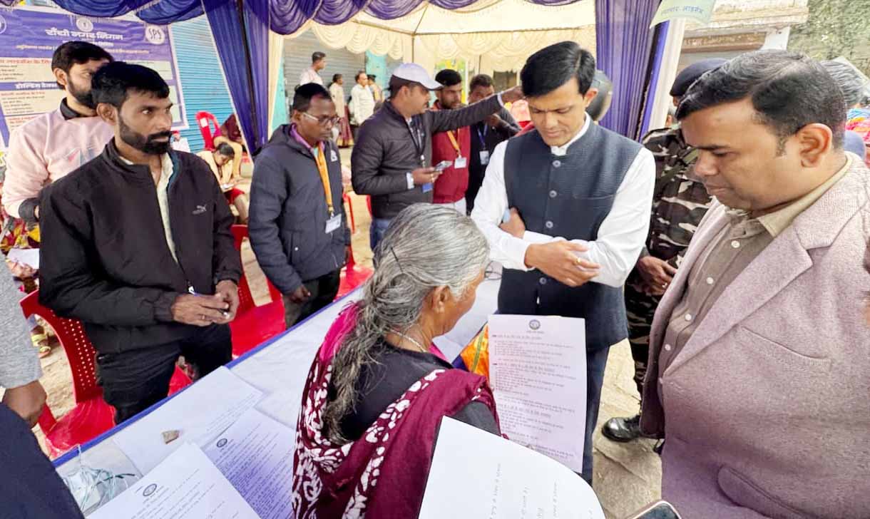 सरकार आपके द्वार कार्यक्रम के तहत रांची नगर निगम ने 6 वार्डों में लगाया शिविर