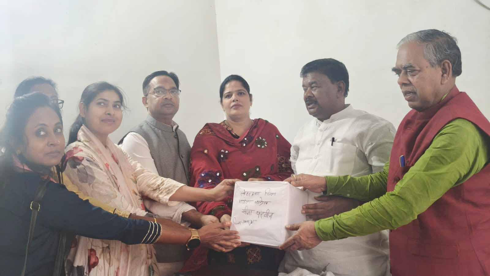 `वोट चोर गद्दी छोड़` हस्ताक्षर अभियान झारखंड में सफल, 25 लाख हस्ताक्षर फॉर्म प्राप्त हुए