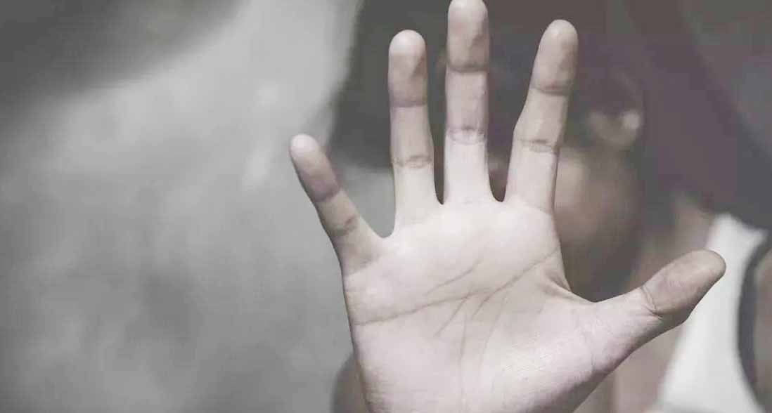 चाईबासा : झूमर देख भाई संग लौट रही नाबालिग से सामूहिक दुष्कर्म