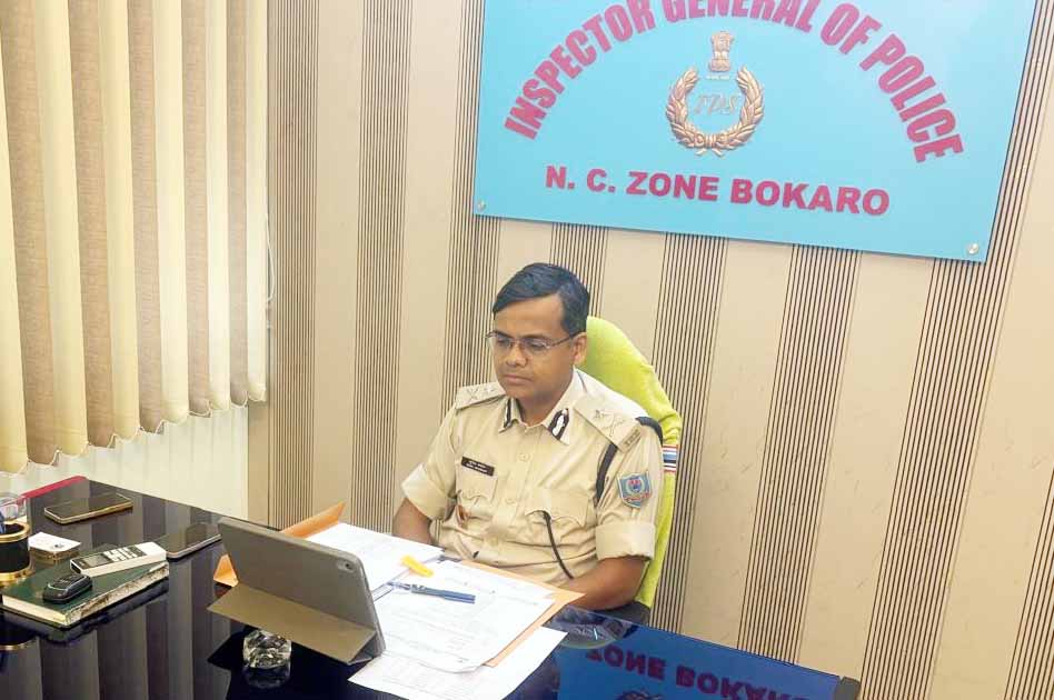 बोकारो जोनल IG ने छठ को लेकर की समीक्षा बैठक, सुरक्षा-व्यवस्था के लिए जारी किए दिशा-निर्देश