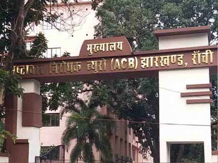 झारखंड शराब घोटाला: जमशेदपुर DC कर्ण सत्यार्थी से ACB की दूसरे दिन भी पूछताछ