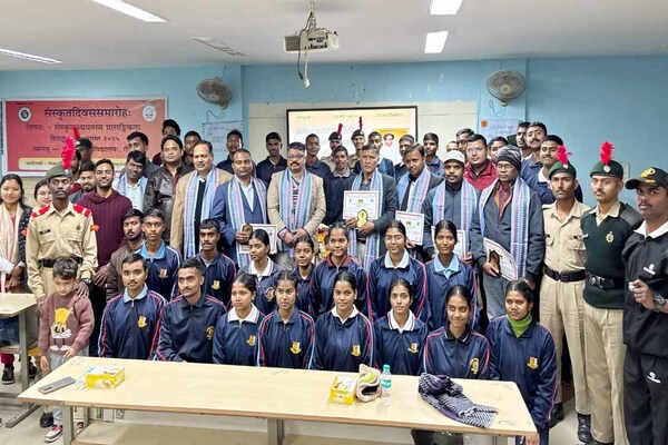 रांची : खोरठा दिवस श्रीनिवास पानूरी के अतुलनीय योगदान की याद दिलाता है- अवध बिहारी