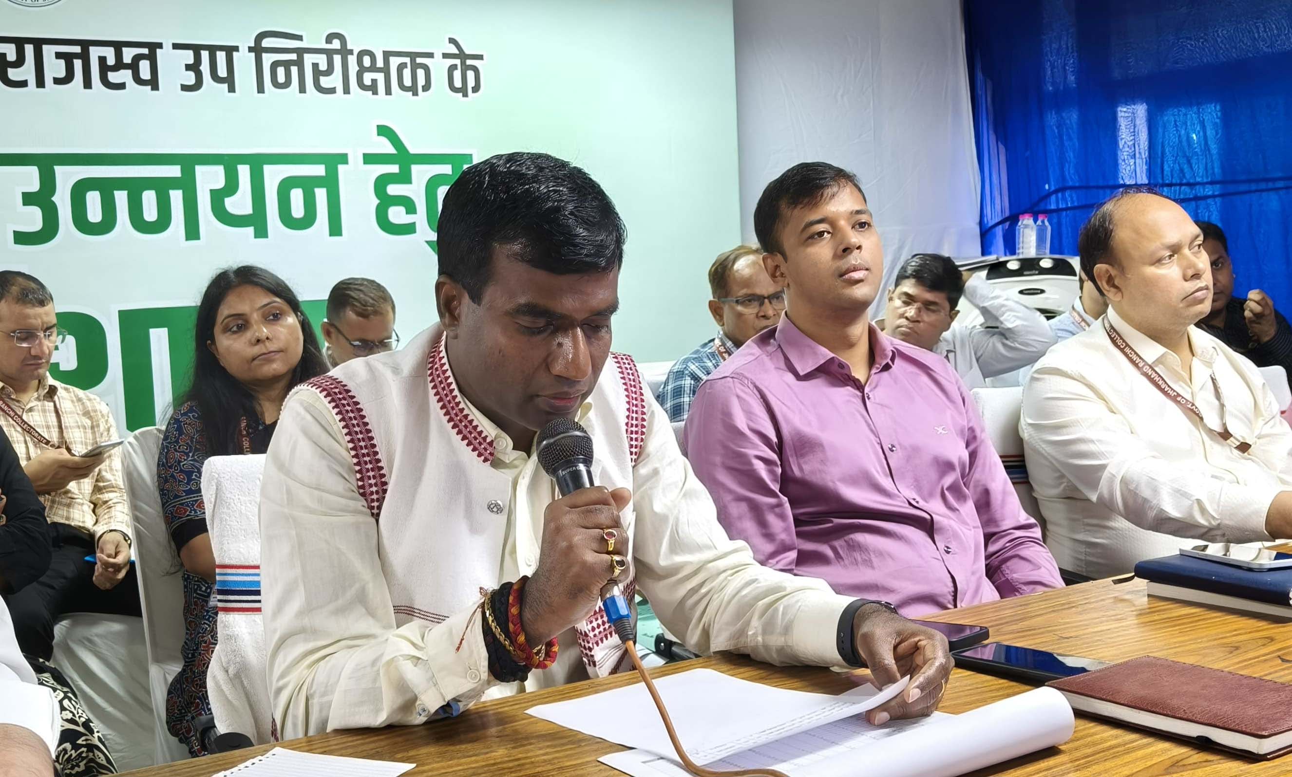 राजस्व कार्यों की समीक्षा व कार्यशैली उन्नयन पर विशेष कार्यशाला