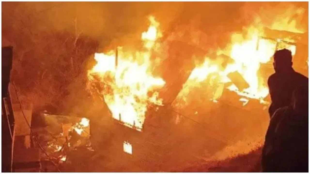 मुजफ्फरपुर : अखंड दीप से घर में लगी आग, पांच झुलसे