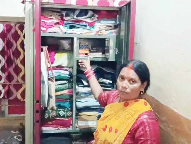 धनबाद : छठ पर घाट गए श्रद्धालुओं के घर से लाखों के जेवरात की चोरी