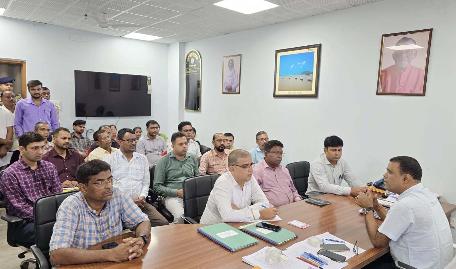 धनबाद : राष्ट्रपति के आगमन को लेकर पास कोषांग की बैठक आयोजित