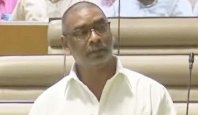 मॉनसून सत्रः CM ने केंद्र को निशाने पर रखा, कहा- कई संवैधानिक संस्थाएं इनकी जेब में