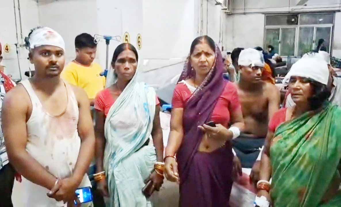 गिरिडीह : जमीन विवाद में खूनी संघर्ष, 20 लोग गंभीर रूप से घायल