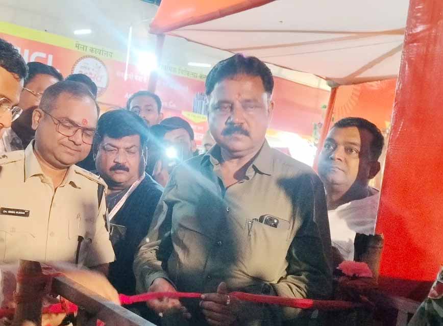 गिरिडीह : मंत्री सुदिव्य सोनू ने 128वें गोपाल गौशाला मेले का किया उद्घाटन