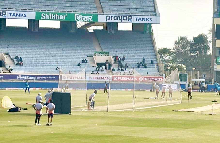 JSCA स्टेडियम में शिखर, JMM ने उठाया सवाल- पान मसाला का प्रचार क्यों ? बाबूलाल जवाब दें