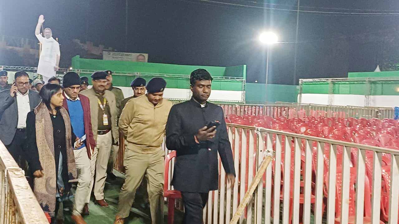 रांची: नियुक्ति पत्र वितरण 30 को, डीसी ने कार्यक्रम स्थल का किया निरीक्षण