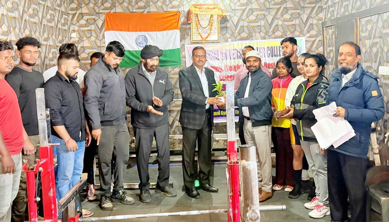 रांची : इंटर कॉलेज वेटलिफ्टिंग, पावरलिफ्टिंग व बेस्ट फिजिक सेलेक्शन ट्रायल का आयोजन