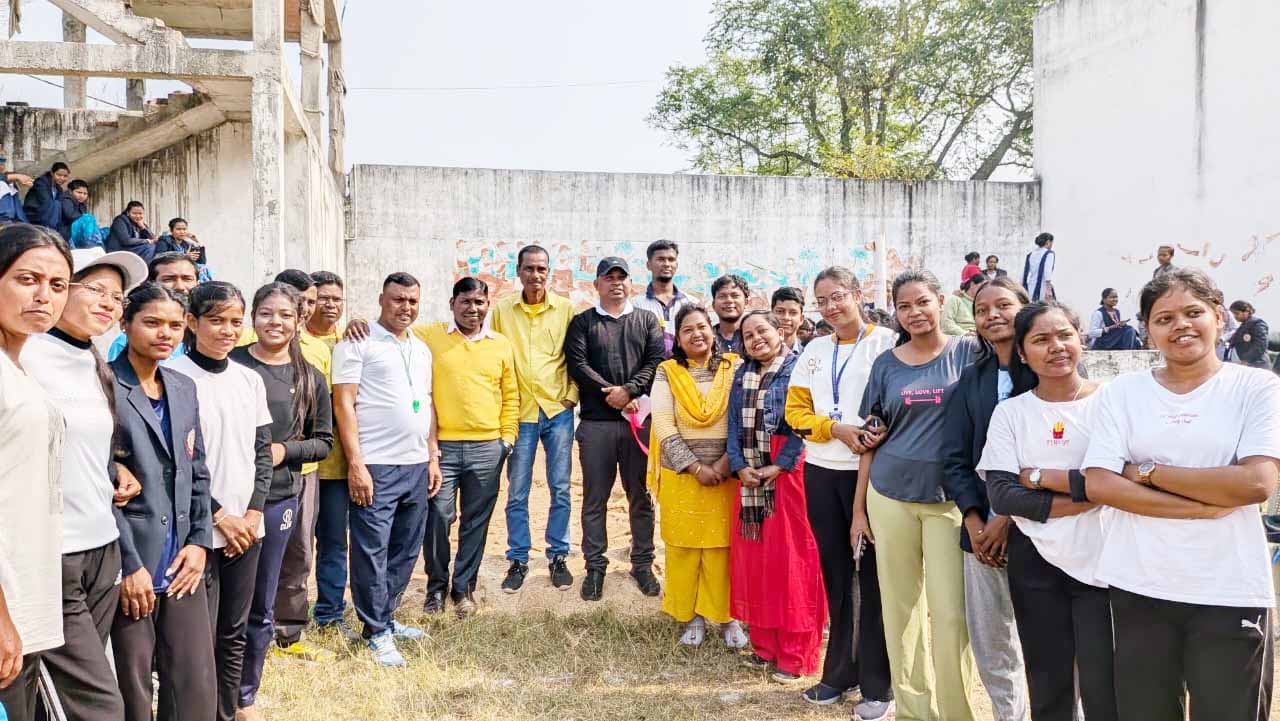 चाईबासा: मधुसूदन महतो टीचर्स ट्रेनिंग कॉलेज में वार्षिक खेलकूद प्रतियोगिता शुरू
