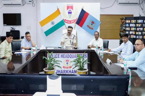 करमा पूजा व ईद-ए मिलाद-उन-नबी को लेकर डीजीपी ने की समीक्षा बैठक