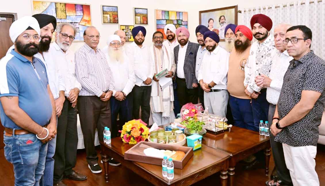 गुरुद्वारा शिष्टमंडल ने CM से की मुलाकात, प्रकाश पर्व समारोह में शामिल होने का आग्रह