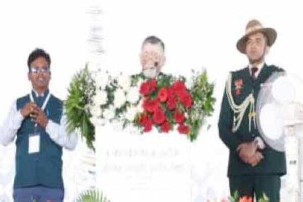 लोकतंत्र की वास्तविक शक्ति जनता से जुड़ाव में निहितः राज्यपाल