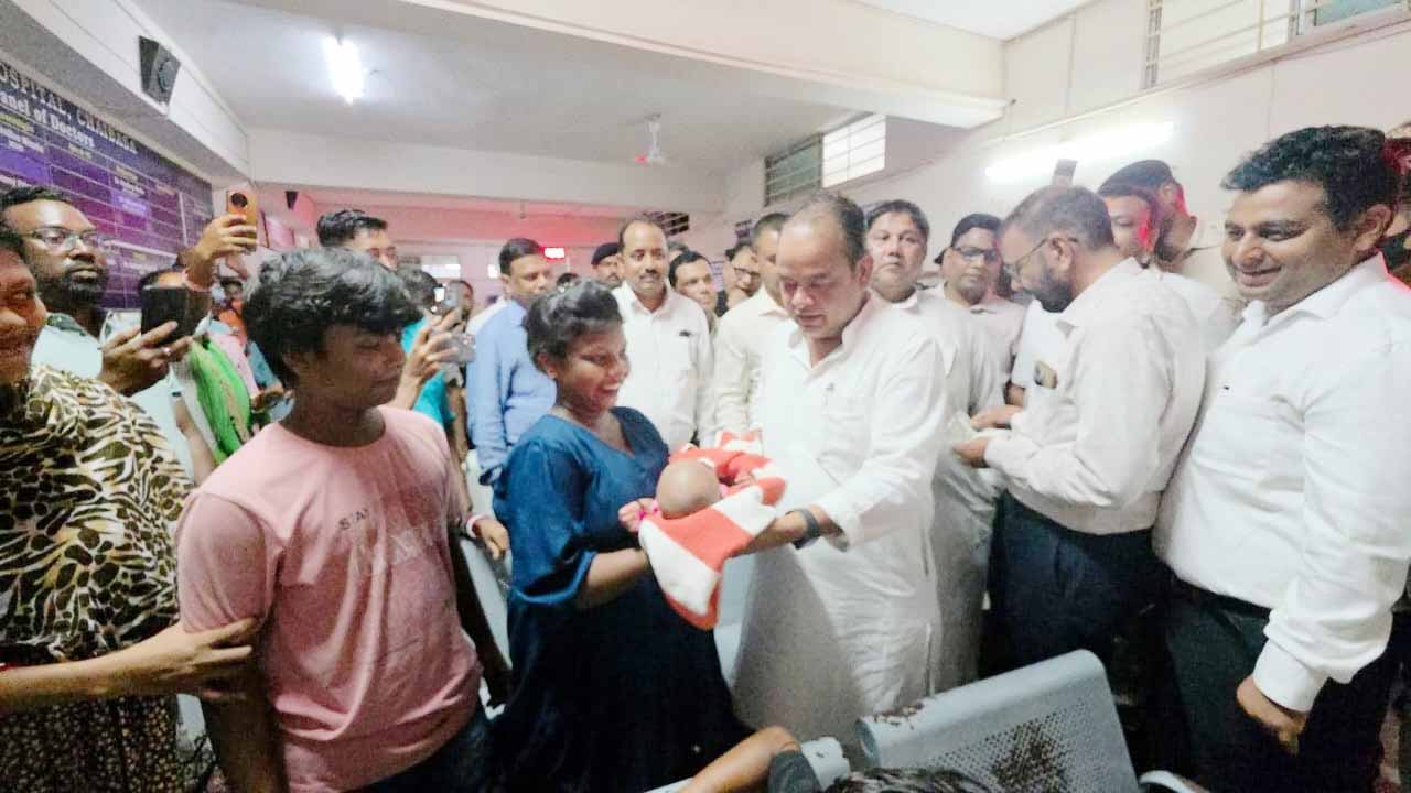स्वास्थ्य मंत्री ने चाईबासा सदर अस्पताल का किया निरीक्षण, दिए आवश्यक दिशा-निर्देश