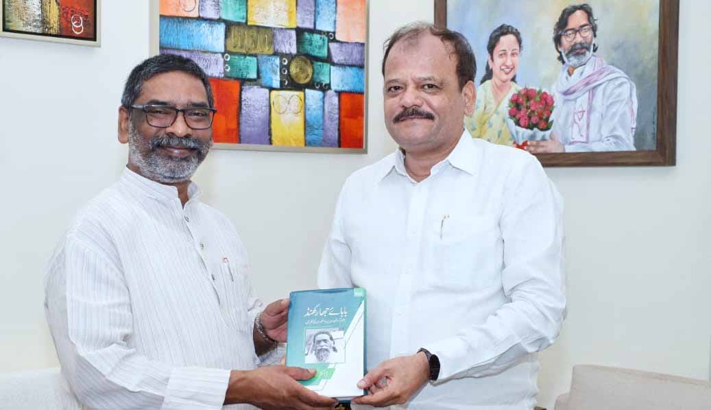 CM से JPSC सदस्य व बोकारो जिले के वरिष्ठ अधिकारियों ने की मुलाकात