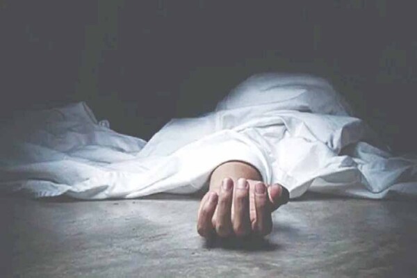 मोतिहारी : पेड़ से टकराई तेज रफ्तार बाइक, दो की मौत