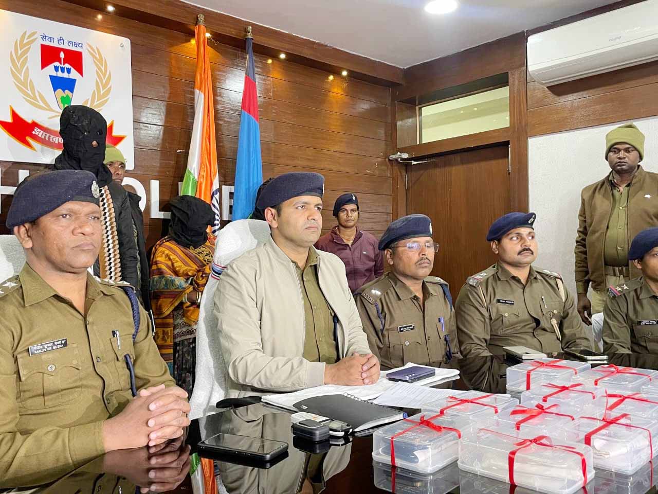 रांची पुलिस की कार्रवाई: ब्राउन शुगर के साथ 7 तस्कर गिरफ्तार, सरगना पर 16 केस दर्ज