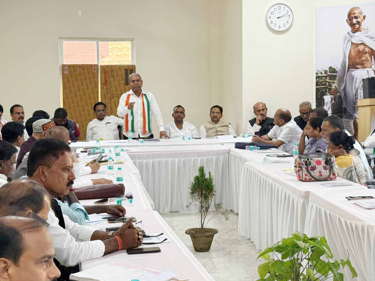 रांची : कांग्रेस की बैठक में संगठन की मजबूती पर जोर