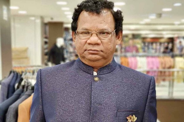 IAS विनय चौबे प्रकरण में ज्योतिष एनके बेरा से पूछताछ