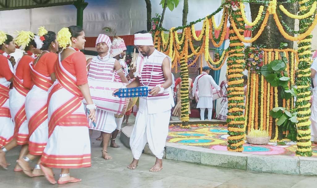 रांची विवि में हर्षोल्लास से मनाया गया करम पर्व