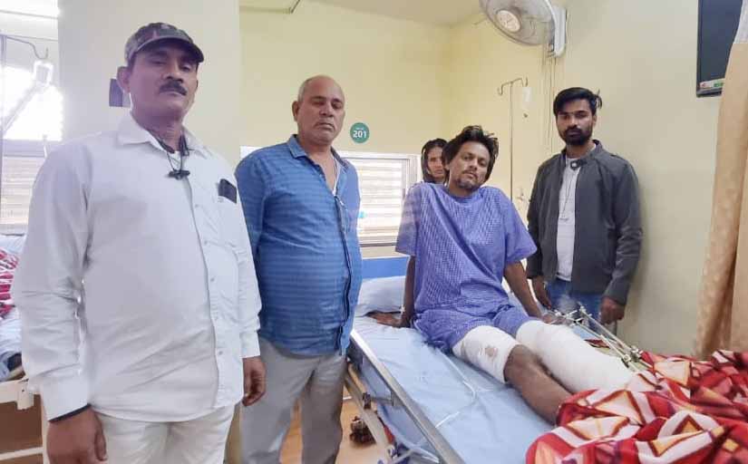 रांची : मंत्री इरफान अंसारी व चालक कल्याण संघ ने की घायल बस ड्राइवर की मदद