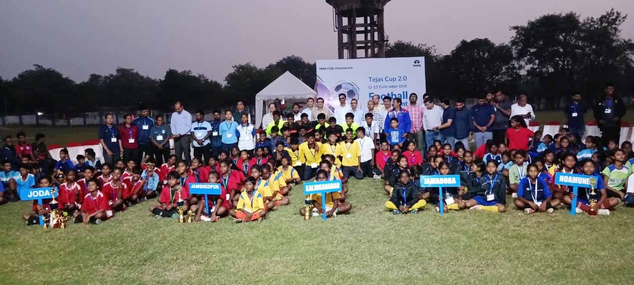 धनबाद: तेजस कप 2.0 अंडर-13 गर्ल्स फुटबॉल टूर्नामेंट संपन्न, जोड़ा टीम बनी विजेता