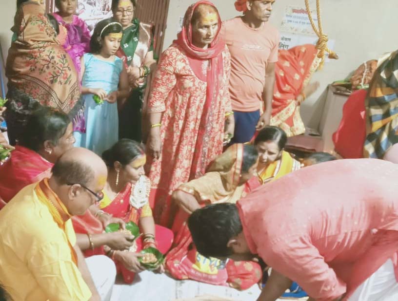गुदड़ी चौक श्री श्री शिव मंदिर में हुआ रुद्राभिषेक