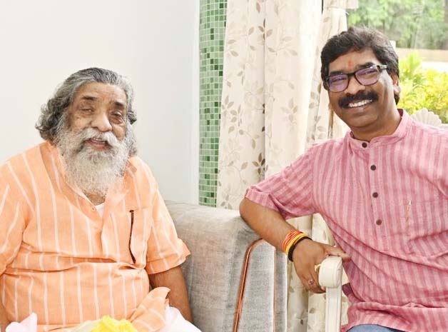 जीवन को दिशा देने वाले दीपस्तंभ होते हैं शिक्षकः सीएम