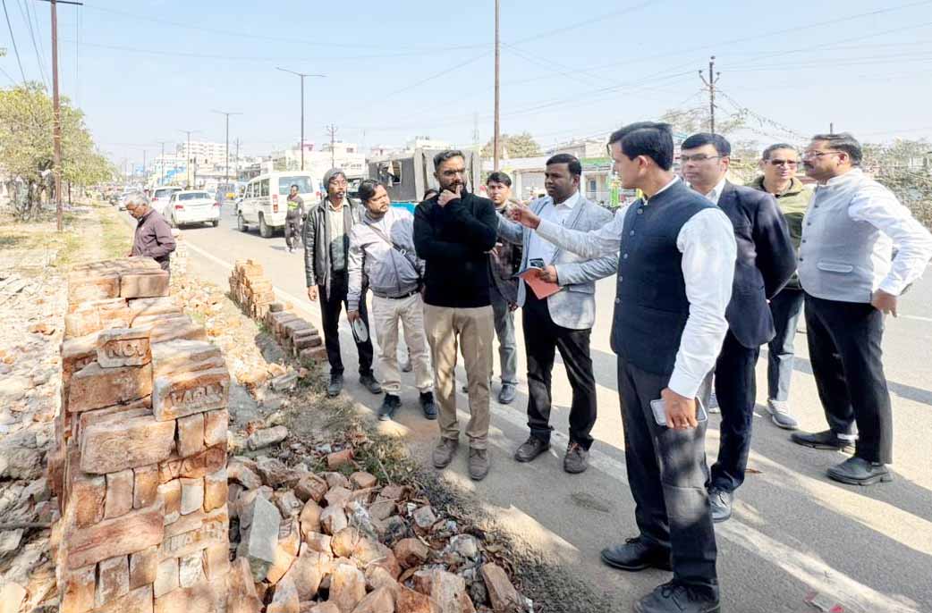 रांची नगर निगम प्रशासक ने तुपुदाना व एदलहातु क्षेत्र का दौरा किया
