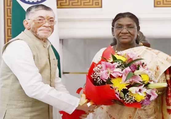 राज्यपाल संतोष गंगवार ने राष्ट्रपति से की मुलाकात