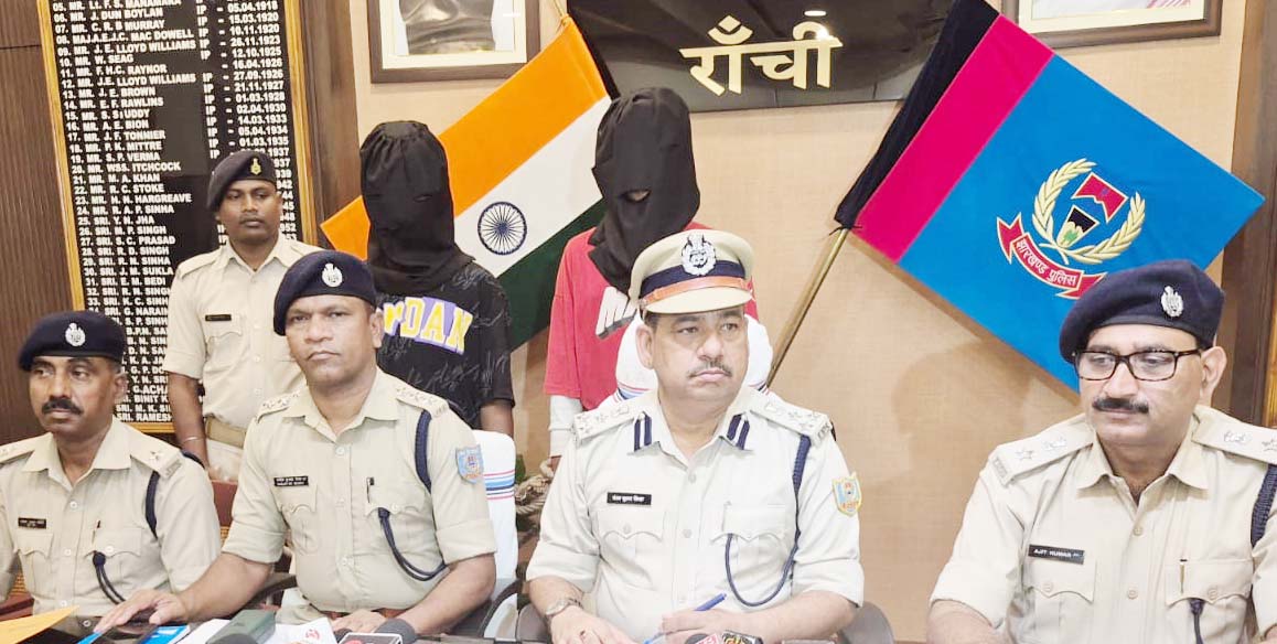 अपराध की योजना बना रहे दो अपराधी गिरफ्तार, हथियार बरामद