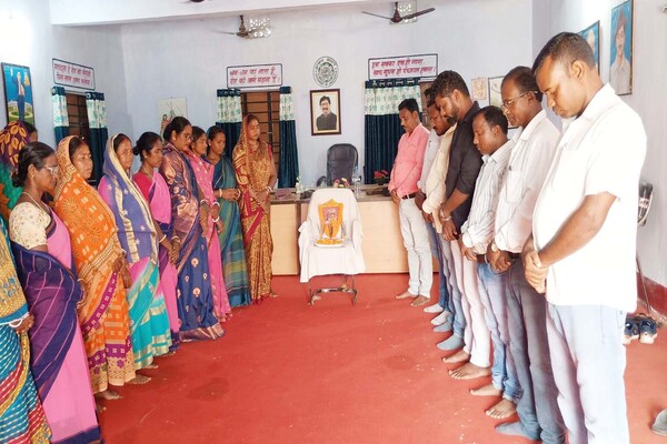 जादूगोड़ा : पोटका मुखिया संघ ने शिबू सोरेन को दी श्रद्धांजलि
