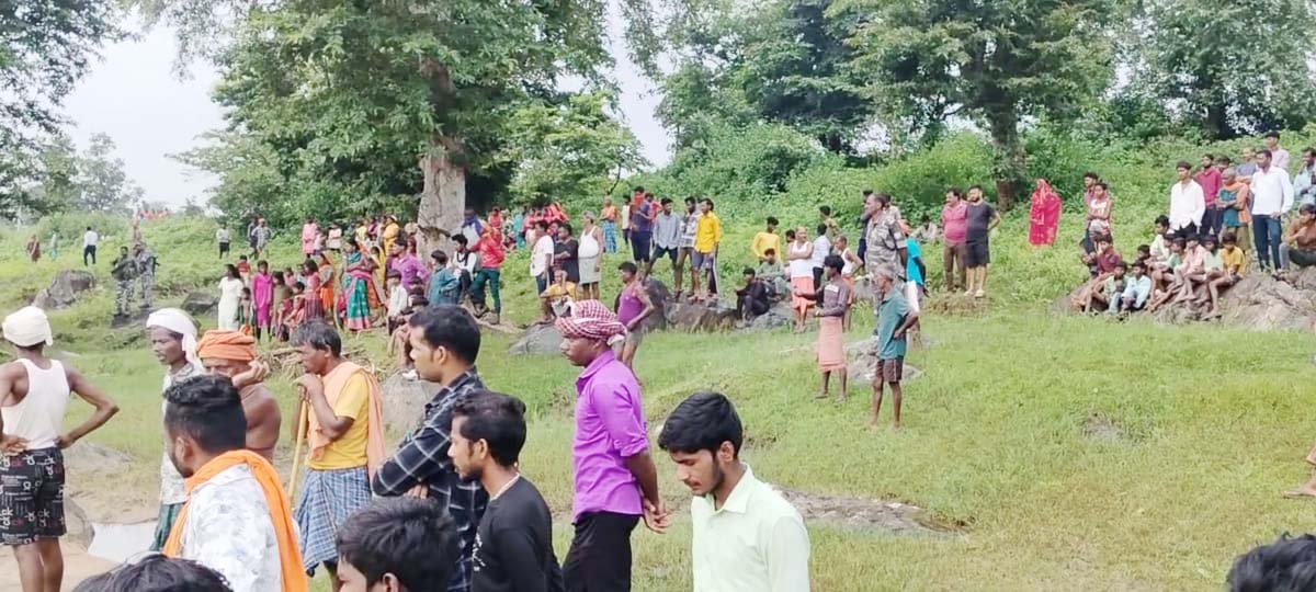 लातेहार : रबदी पुल के पास मिला अज्ञात महिला का शव