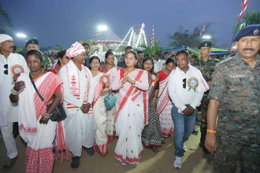 मांडर में राजकीय मुड़मा जतरा शुरू, मंत्री शिल्पी नेहा तिर्की हुई शामिल