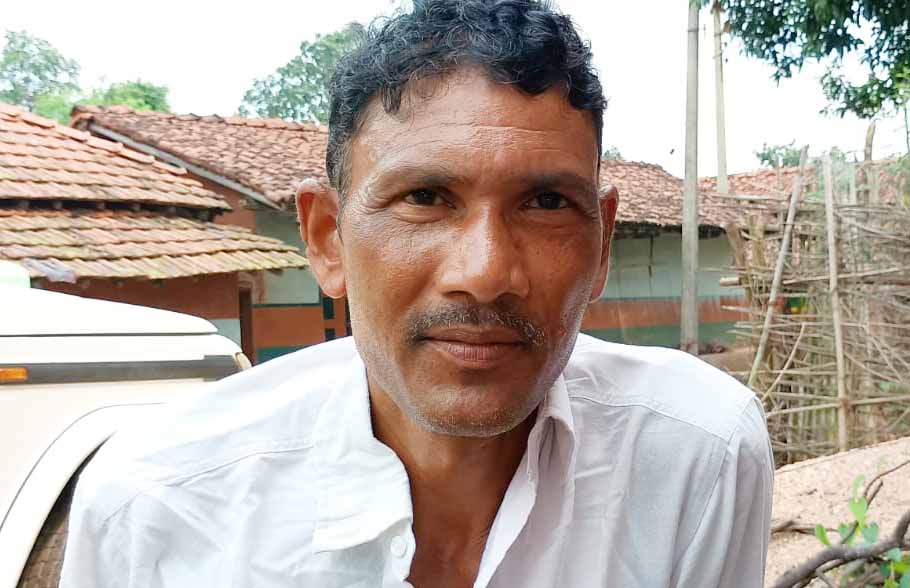 जादूगोड़ा : पूर्व नक्सली महेश्वर मुर्मू लड़ेगा जिला परिषद का चुनाव
