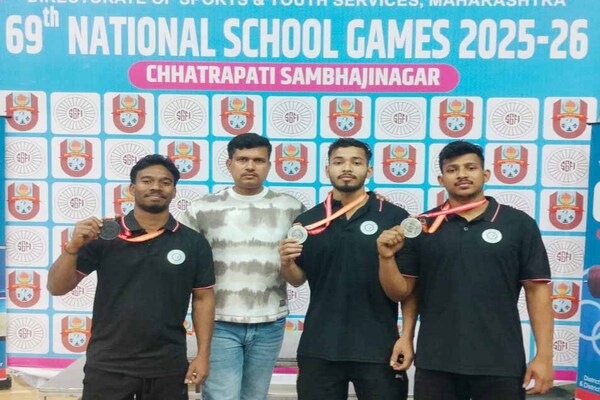 69वीं राष्ट्रीय स्कूली वेटलिफ्टिंग प्रतियोगिता में झारखंड के खिलाड़ियों ने 3 पदक जीते