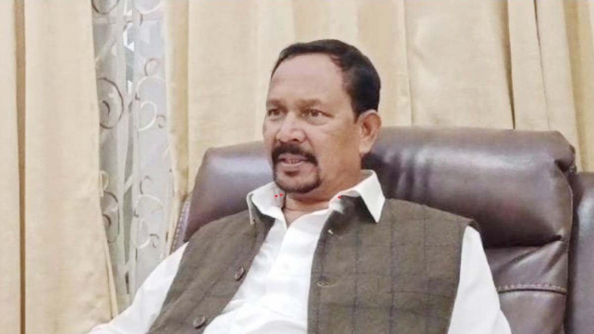 धनबाद : सड़क पर फूहड़ डांस करती महिला के मामले में मंत्री ने लिया संज्ञान, जांच के निर्देश