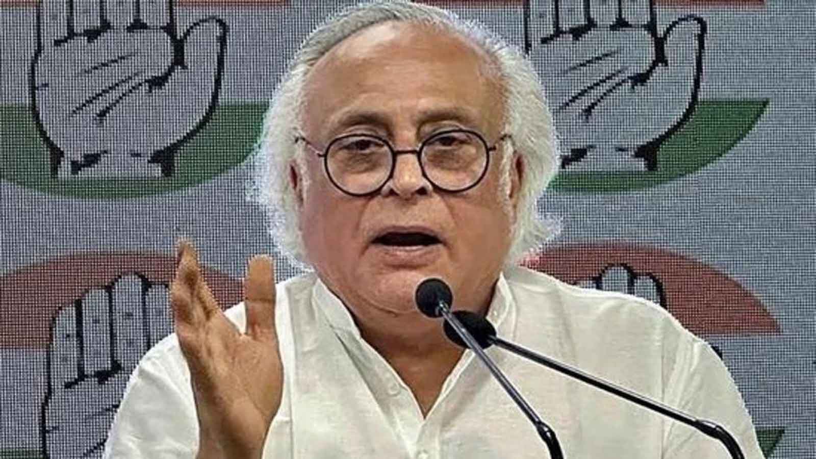 पीएम मोदी स्वदेश लौटे, कांग्रेस का तंज,  भारत सुपर प्रीमियम फ्रीक्वेंट फ्लायर प्रधानमंत्री का स्वागत करता है