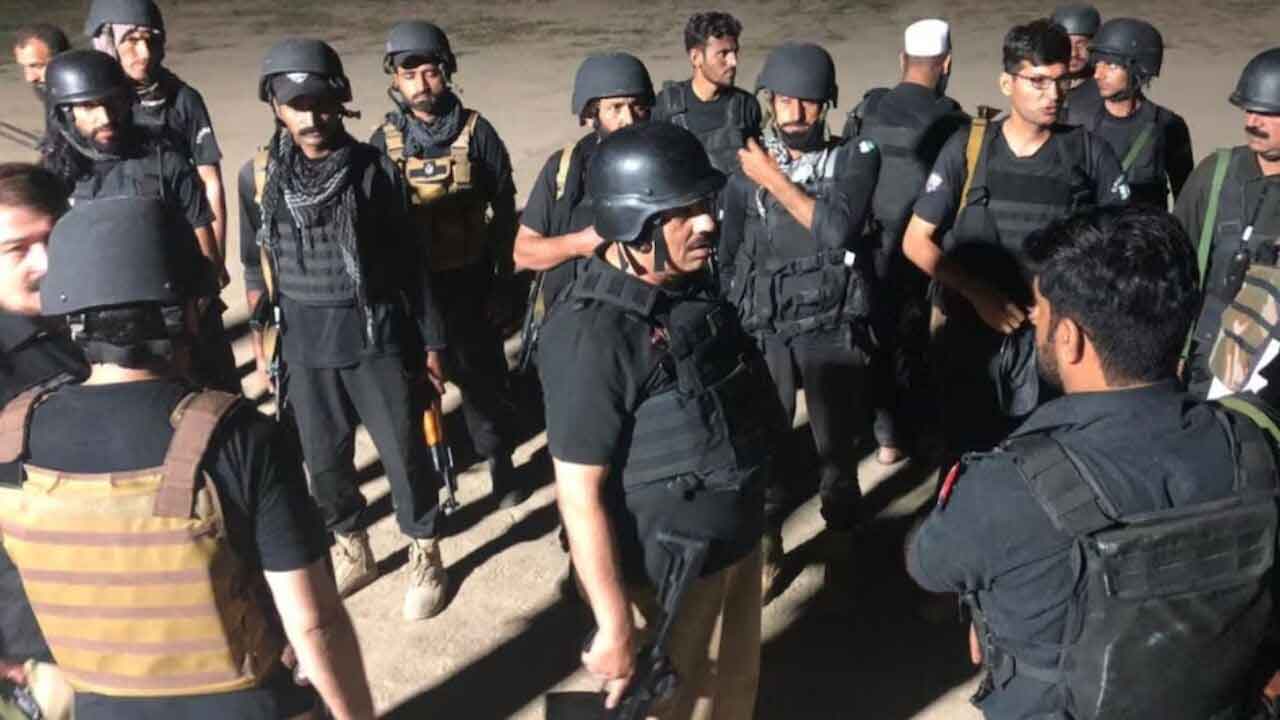 पाकिस्तान : खैबर पख्तूनख्वा के डेरा इस्माइल खान में आतंकी हमला, छह टेररिस्ट, तीन पुलिसकर्मी मारे गये