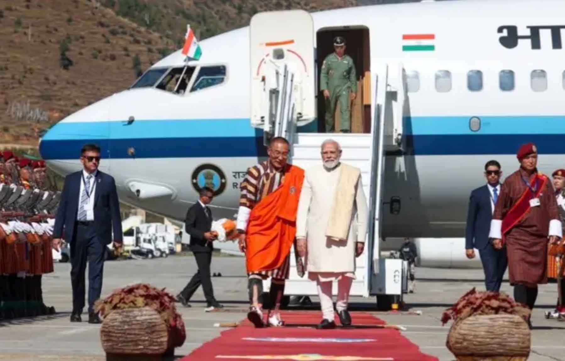 पीएम मोदी भूटान पहुंचे,  दिल्ली धमाके पर कहा,  षड्यंत्रकारियों को किसी भी कीमत पर छोड़ा नहीं जायेगा