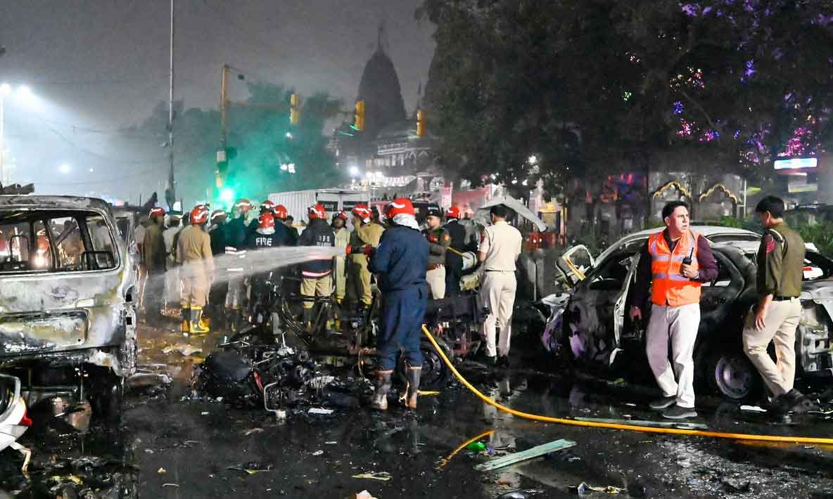 दिल्ली बम धमाके पर कांग्रेस ने कहा, देश सुरक्षित हाथों में नहीं, अमित शाह फेल गृह मंत्री