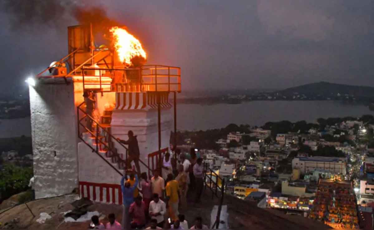 तमिलनाडु का कार्तिगई दीपम मामला, भाजपा ने डीएमके सरकार को हिंदू विरोधी करार दिया